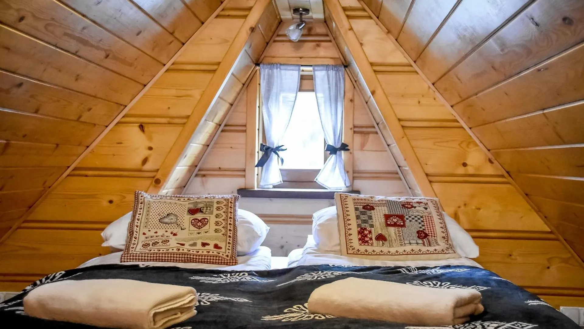 Apart4Sleepers Dwupoziomowy Apartament Wichrowe Wzgorze ザコパネ