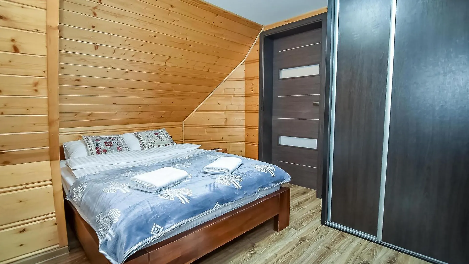 Apart4Sleepers Dwupoziomowy Apartament Wichrowe Wzgorze ザコパネ
