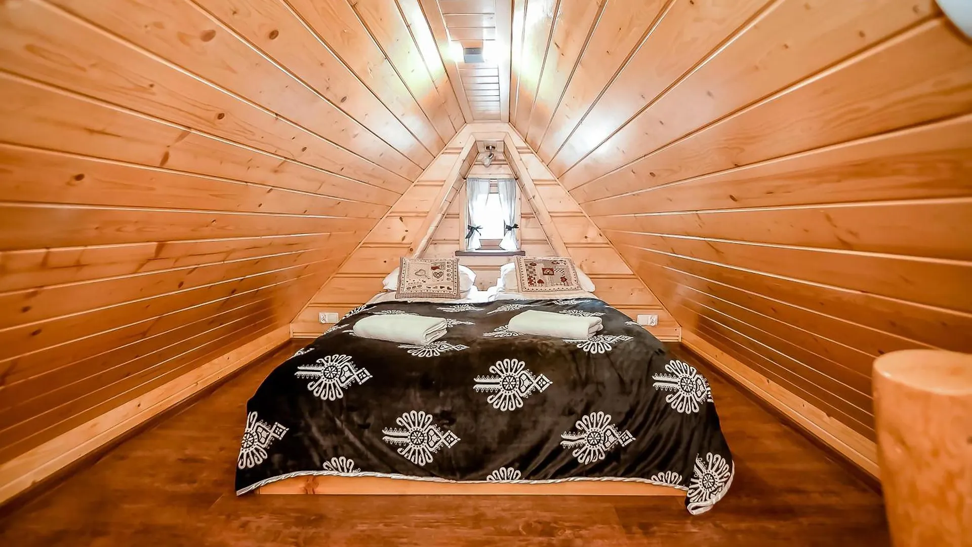 アパート Apart4Sleepers Dwupoziomowy Apartament Wichrowe Wzgorze ザコパネ